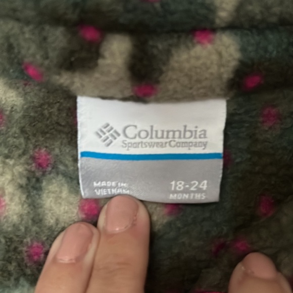 EUC Columbia camo and pink polka dot zip up fleece - Picture 3 of 5